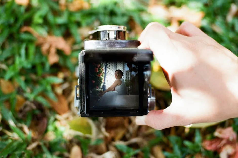 Insta360 Launches Retro Viewfinder, Transforming Go 3S into a Vintage Camera Experience