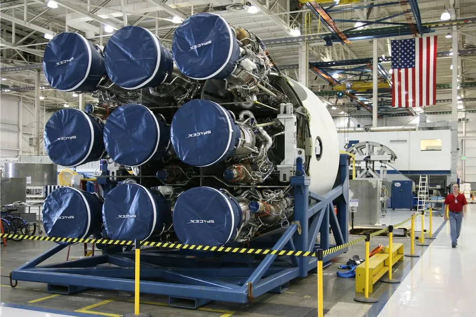 SpaceX Sets .75 Trillion Valuation Ahead of Historic IPO